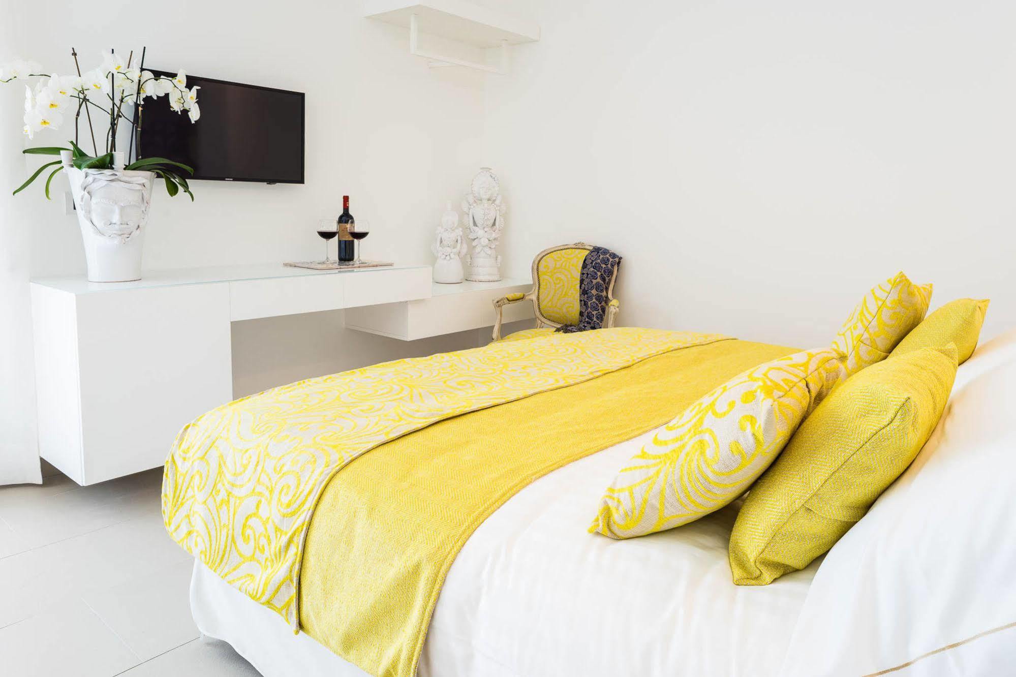 Sciccosa Guest House Таормина Экстерьер фото
